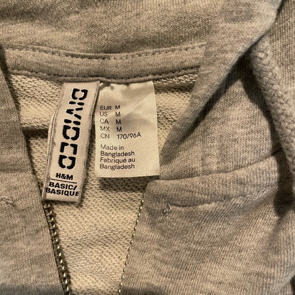 H&M Zip Up - Picture 3 of 5